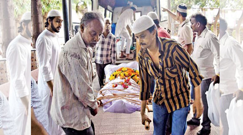 mumbai-muslim-neighbours-cremate-kinless-woman-in-hindu-rites