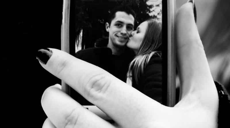 How to love through mobile