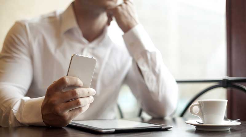 The 10 Worst Things You're Doing With Your Smartphone