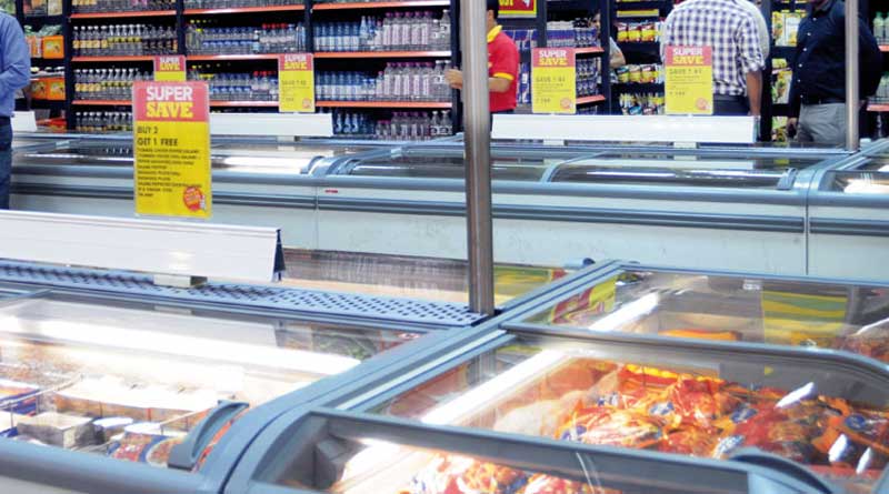 expired pacakaged food on sale in kolkata shopping mall?