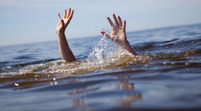 Selfie mania leaves Kharagpur IIT professor dead