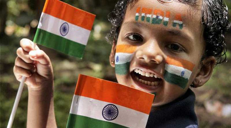 Kerala-bans-national-flags-made-of-plastic