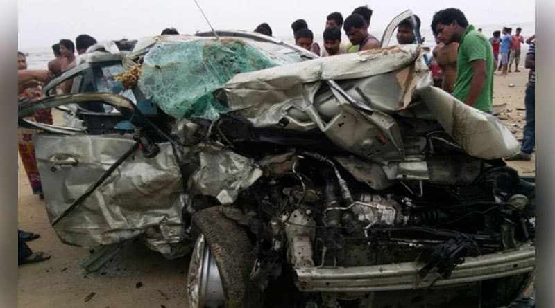 3 Kolkata students die in car crash on Mandarmani sea beach