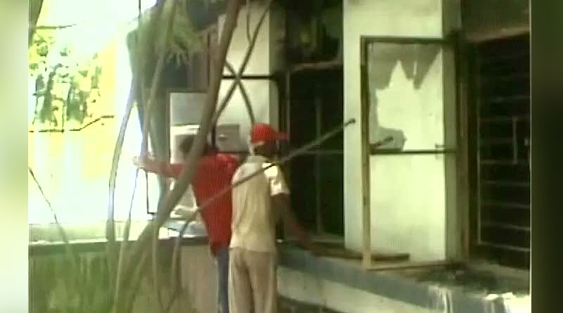 Fire breaks out in Murshidabad Medical College Hospital in Beharampur.