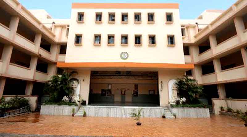 Students died of dengue, school shuts
