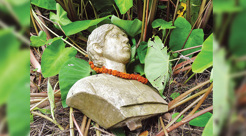 On Independence Day Eve, Antisocial Broke India's First Martyr Khudiram Bose's Statue