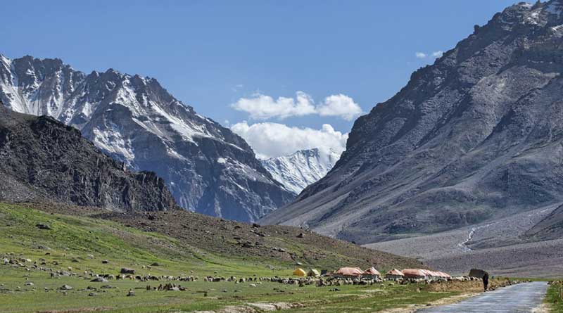 rohtang pass: tourist spot in india