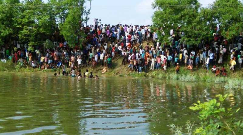 Bus falls into pond, 50 feared dead in Madhubani district
