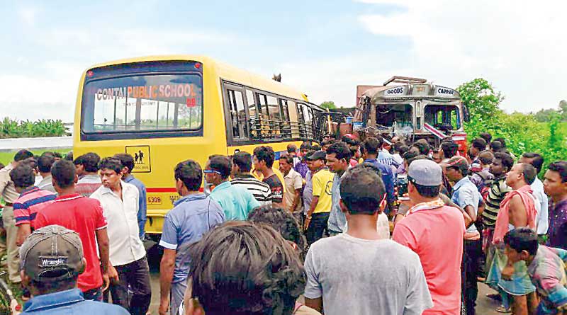 School girl dies in road accident at Contai