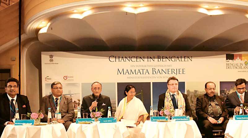Mamata invites Tata to Bengal