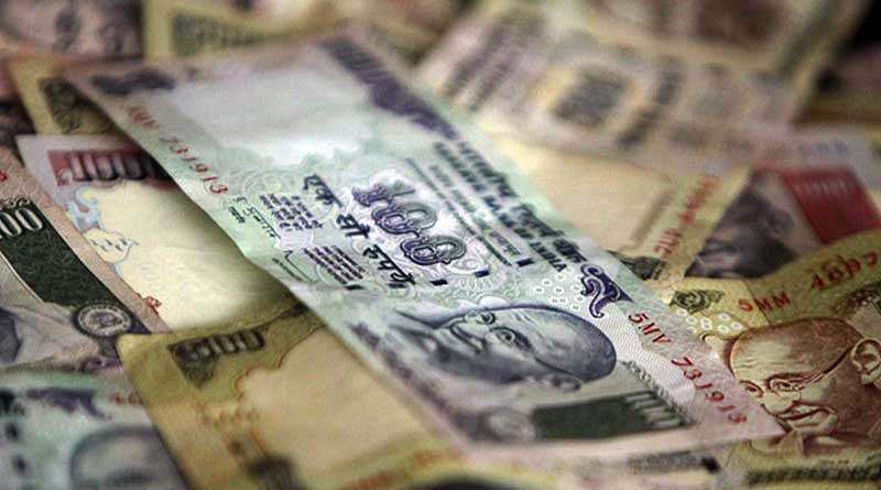 Woman faints after seeing rupees 93 lakh in her SBI account