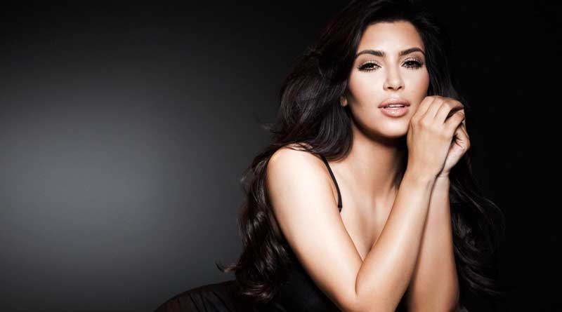 Kim Kardashian breaks the internet for his outfit
