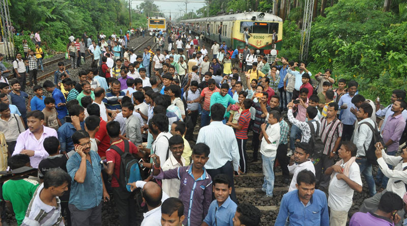 Train blockade in sealdah main section