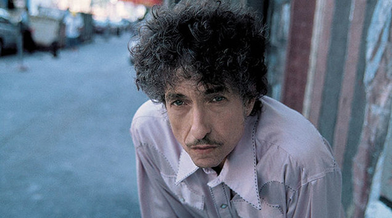 Bob Dylan Wins 2016 Nobel Prize For Literature, Causes Mass Social Media Rift