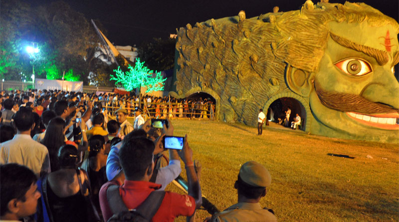 Deshapriya Park basked in last year's glory and continued to draw crowds in hordes.