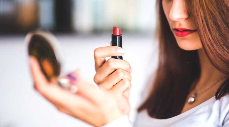 Man divorces wife after seeing her first time without make-up