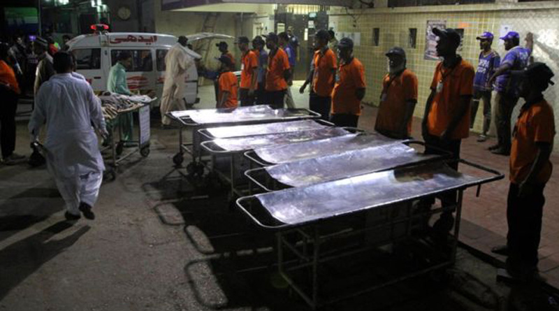 Pakistan Shah Noorani shrine bomb kills 52