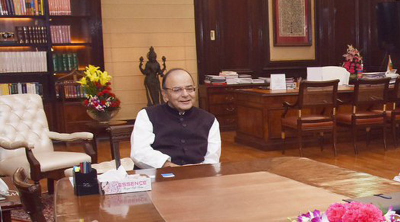 Finance Minister Arun Jaitley addresses the media over Govt's decision to scrap Rs 500/1000 notes