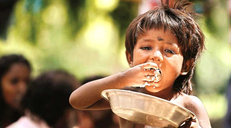 BDO distributed foods to the poor people
