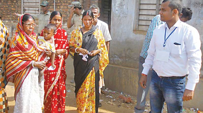 Congress candidate of Manteshwar  withdraws name as protest