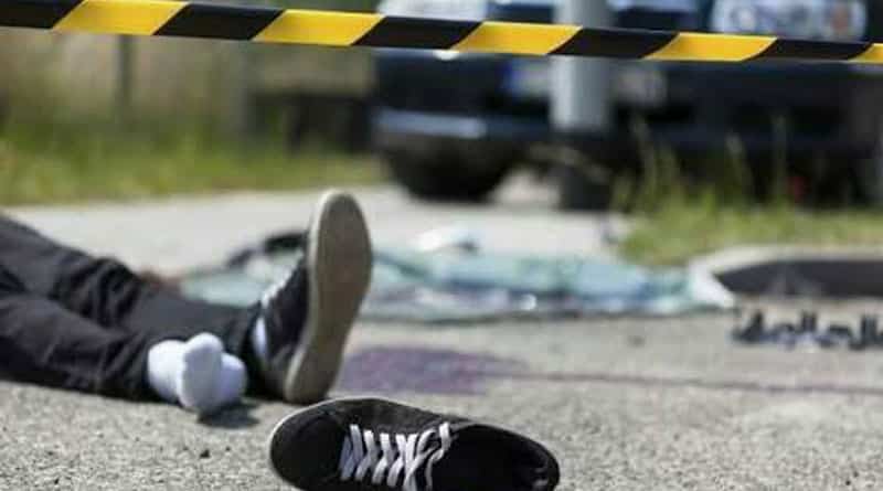 Car accident near Rabindra Sadan, causes damage