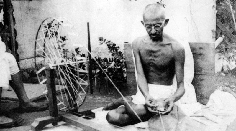 Govt's new clenliness drive, keep mahatma away from filthy places