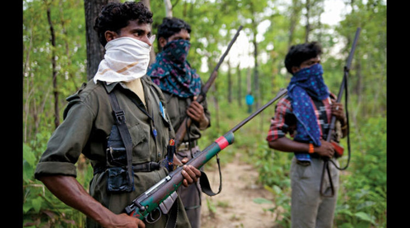 More than 30 naxals attacked Doikallu Rly Station in Odisha