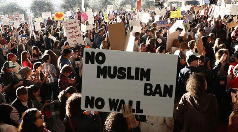 Federal court stays Donald Trump's immigration ban