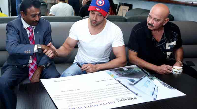 Hrithik roshan donate his eyes
