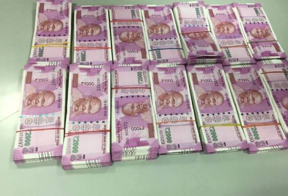 Panipuri costs this accountant from Ahmedabad Rs 5 Lakh 