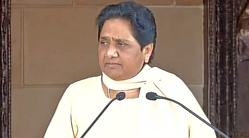 Mayavati blames 'rigged' EVMs for poll debacle 