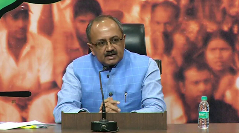 1 crore bangladeshis getting helth services illegally in Bengal: UP Health minister