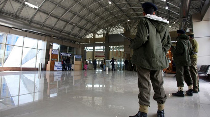 Army jawan arrested for carrying grenade at Srinagar airport 