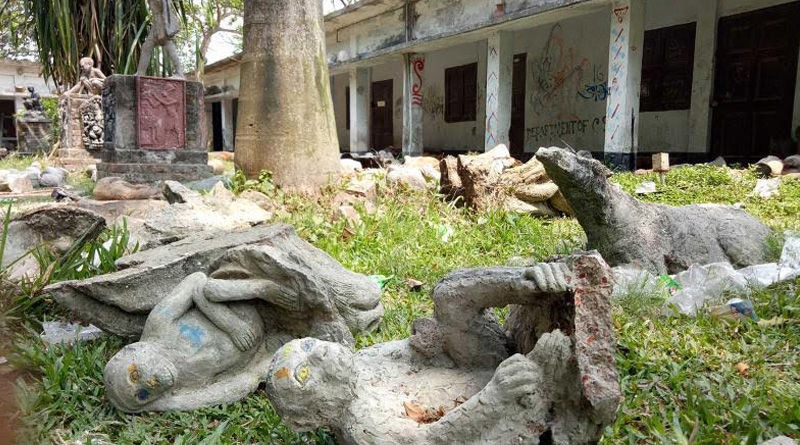 Tension in Rajshahi University over demolition of 'Blasphemous' statues