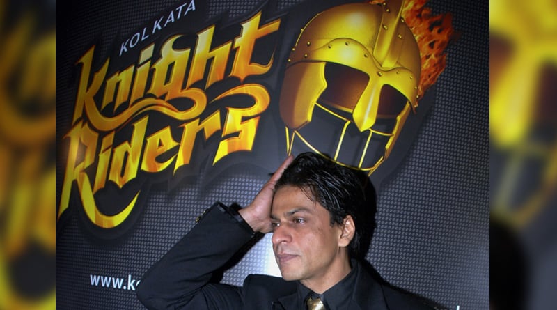 Fans dumbstruck as SRK bids adieu to KKR