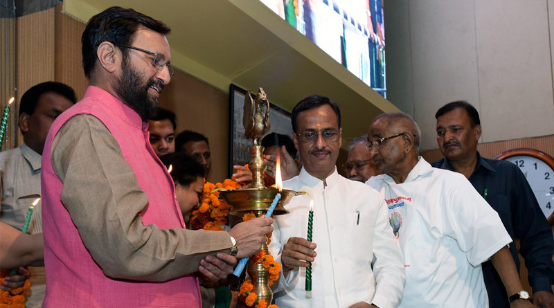 Pakistan knows it can't fight war against India and win: Javadekar