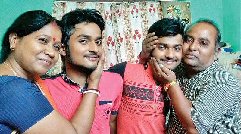 Twin brothers got same number in Madhyamik exam of 2017