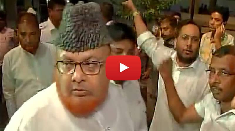 Jamiat Ulema-e-Hind protested outside Kolkata's Tipu Sultan Mosque, clashed with supporters of Maulana Noor-ur Rehman Barkati