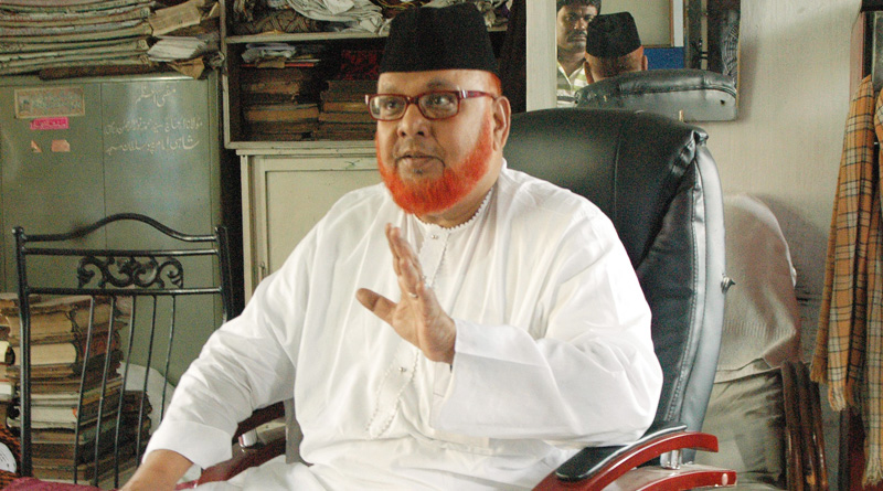 Imam Barkati cave into pressure, removes red beacon