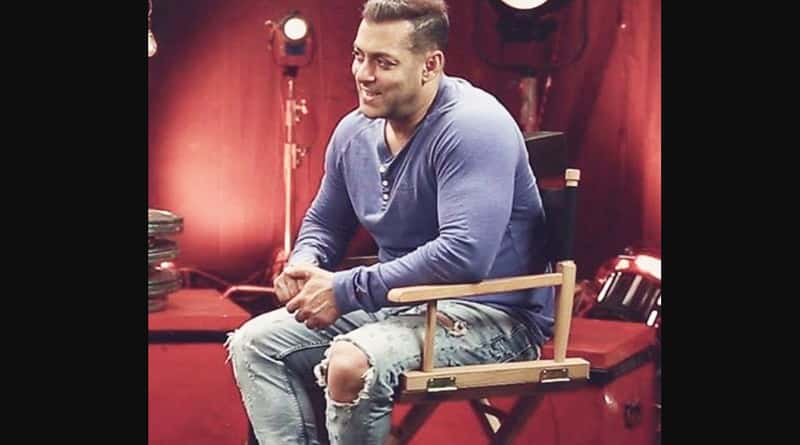 Salman Khan tweets holiday moment with Ahil in London