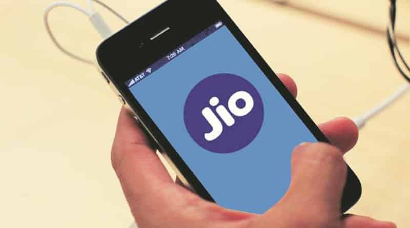 Jio cricket season data pack brings world cup matches free streaming