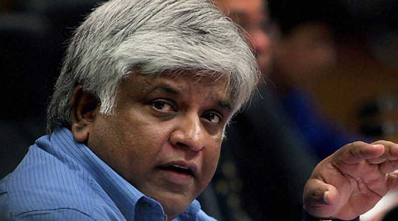 Arjuna Ranatunga mocks Indian fans, gets trolled