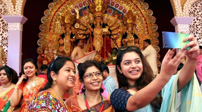 No Selfie in Tridhara Pujo, warns Police