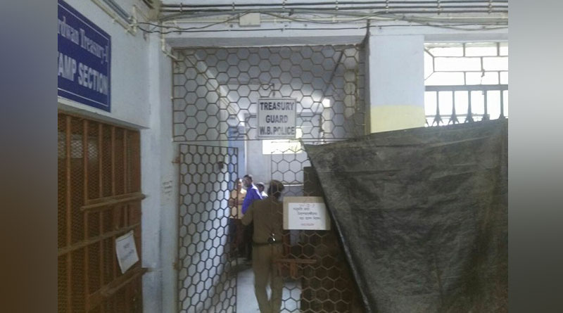 Thieves sweep Burdwan treasury, flee with lakhs