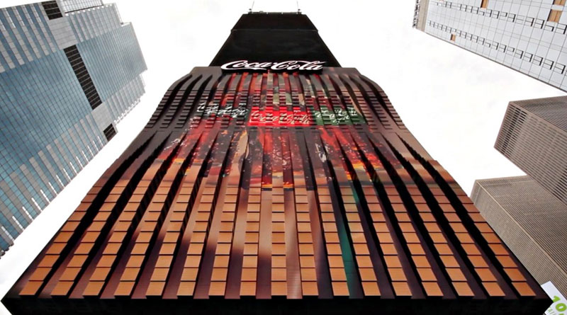 Coca Cola unveils first 3D robotic billboard in New York
