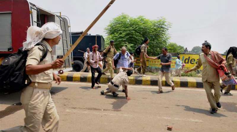 Police, mob clash during anti-encroachment drive, SI injured