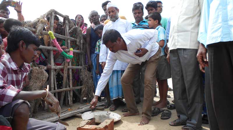 In Bhatar Muslim communities take initiative to build a temple