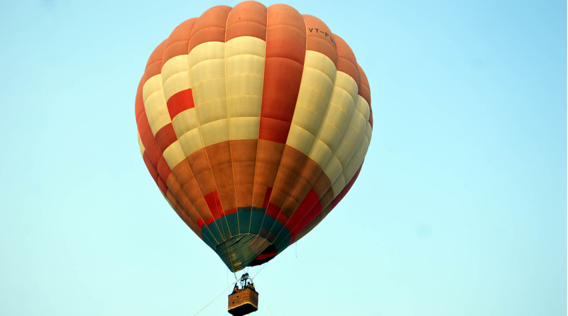 Now, we can enjoy the enjoy the beauty of sea from sky at Digha