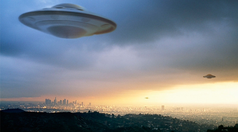 Pak pilot spots strange object in the sky | Sangbad Pratidin