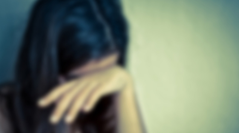 Three students are trying to suicide drink